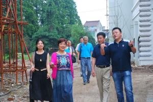 廣州電視臺主編一行考察湖州影視城